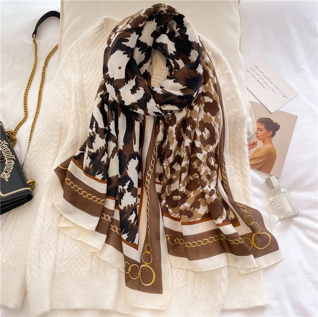 Classic Viscose Scarf – Flowy, Soft, and Elegant