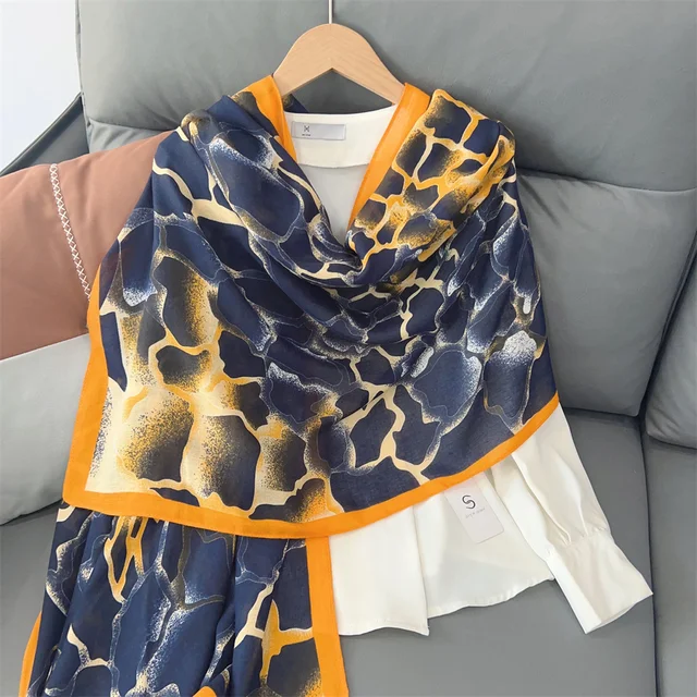 Classic Viscose Scarf – Flowy, Soft, and Elegant