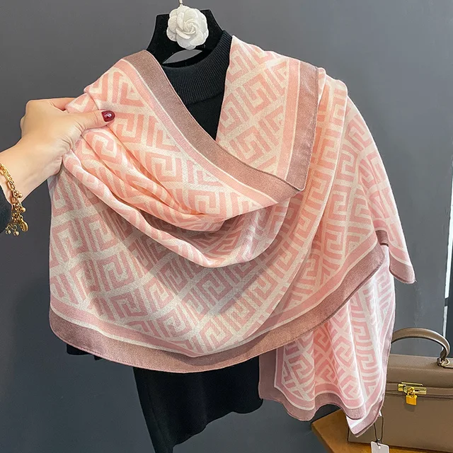 Breathable Viscose Shawl for All-Day Comfort