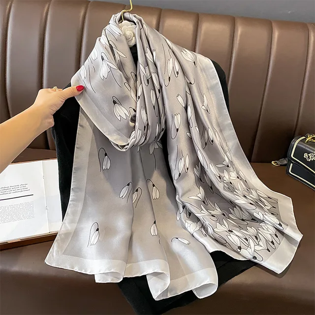 Premium Silk Shawl – Soft Touch and Natural Shine
