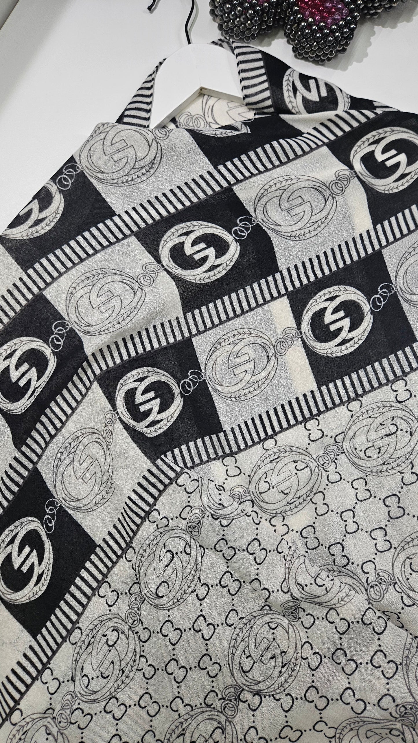 Breathable Viscose Shawl for All-Day Comfort