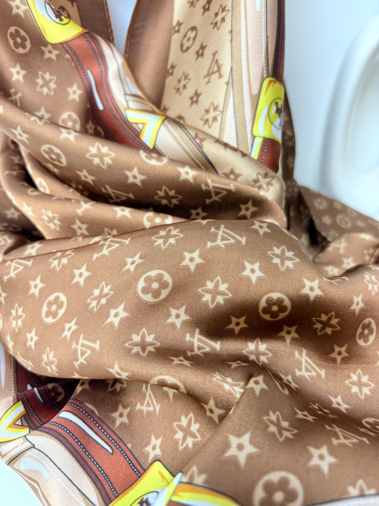 Luxurious Silk Scarf – Elegant and Lightweight Hijab