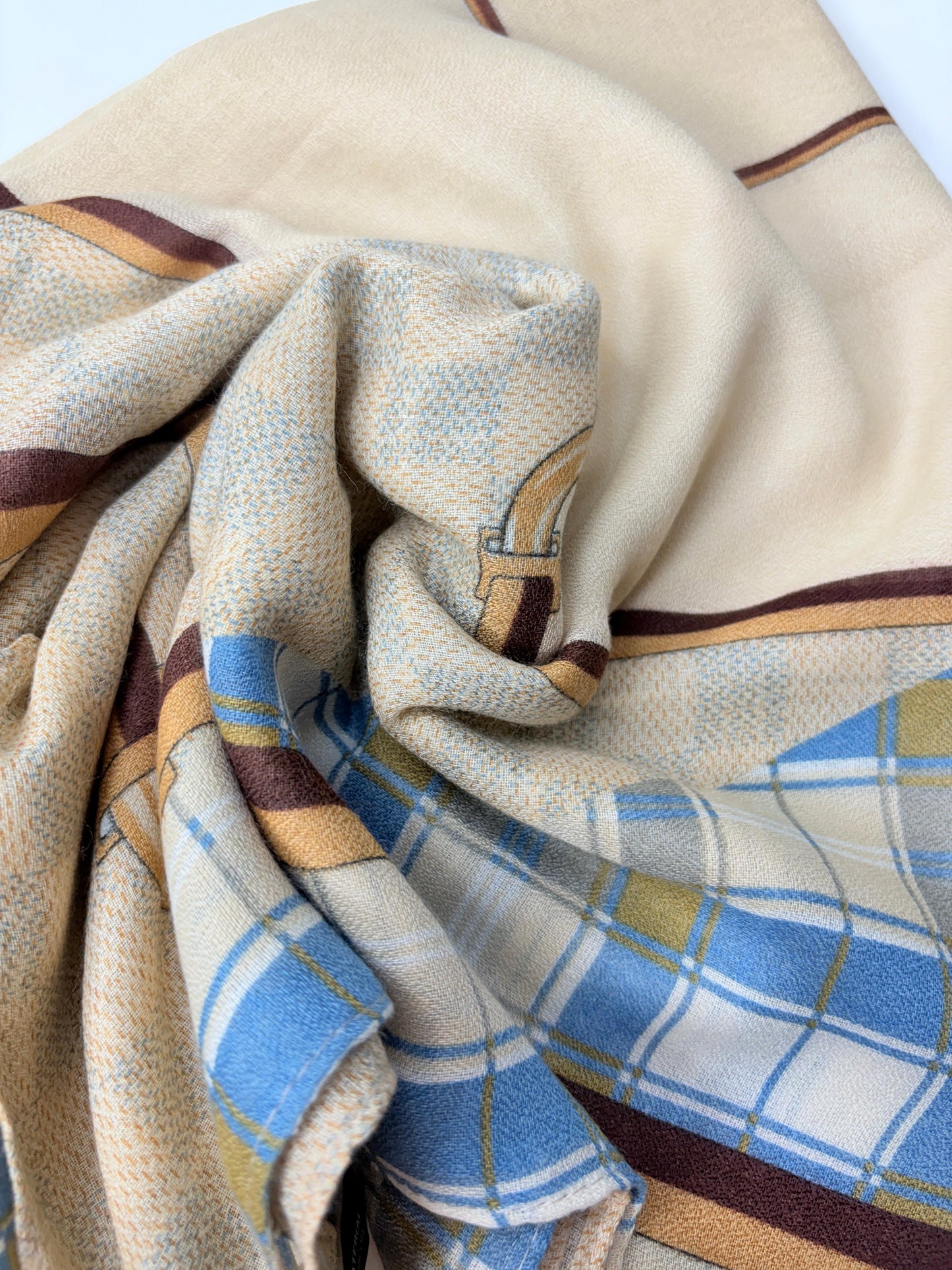 Elegant Viscose Scarf, Lightweight and Breathable