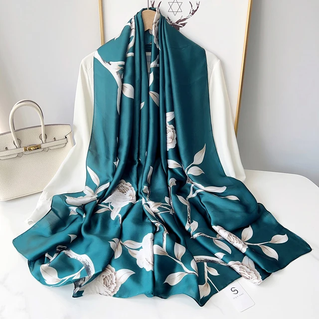 Classic Silk Hijab – Drapes Gracefully for Modest Style