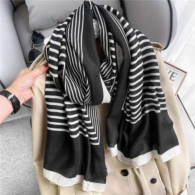 Breathable Viscose Shawl for All-Day Comfort