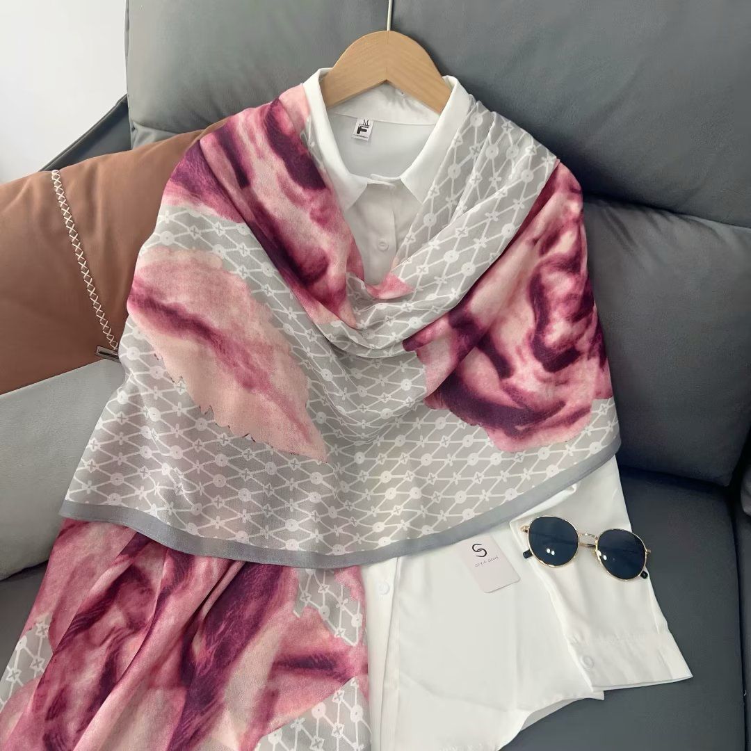 Classic Viscose Scarf – Flowy, Soft, and Elegant