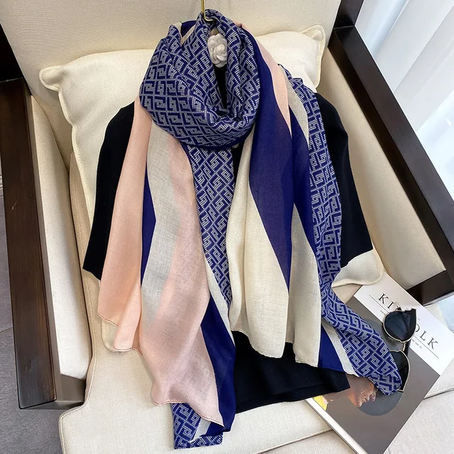 Modest and stylish with viscose scarves