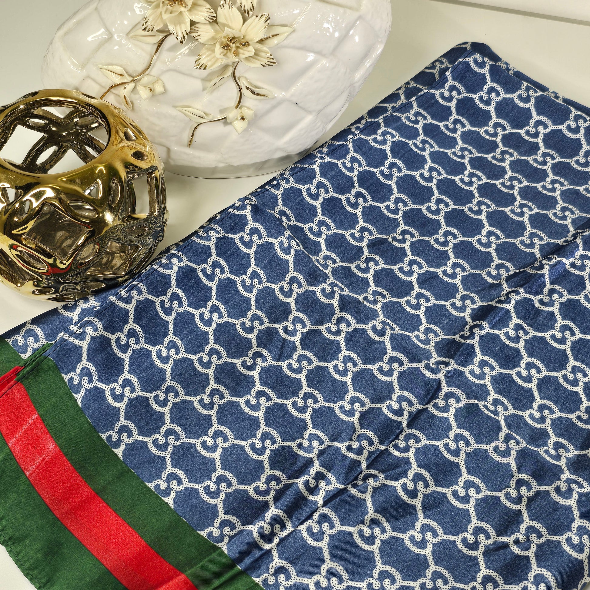 Premium Silk Shawl – Soft Touch and Natural Shine