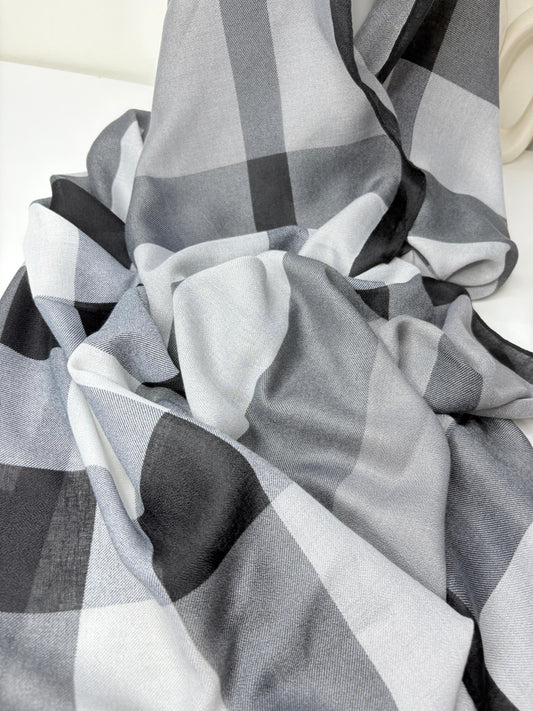 Elegant Viscose Scarf, Lightweight and Breathable