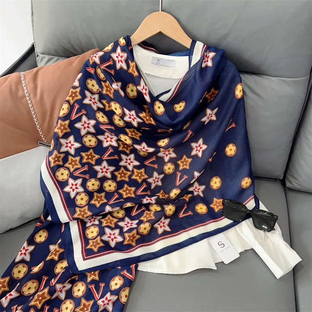 Modest and stylish with viscose scarves